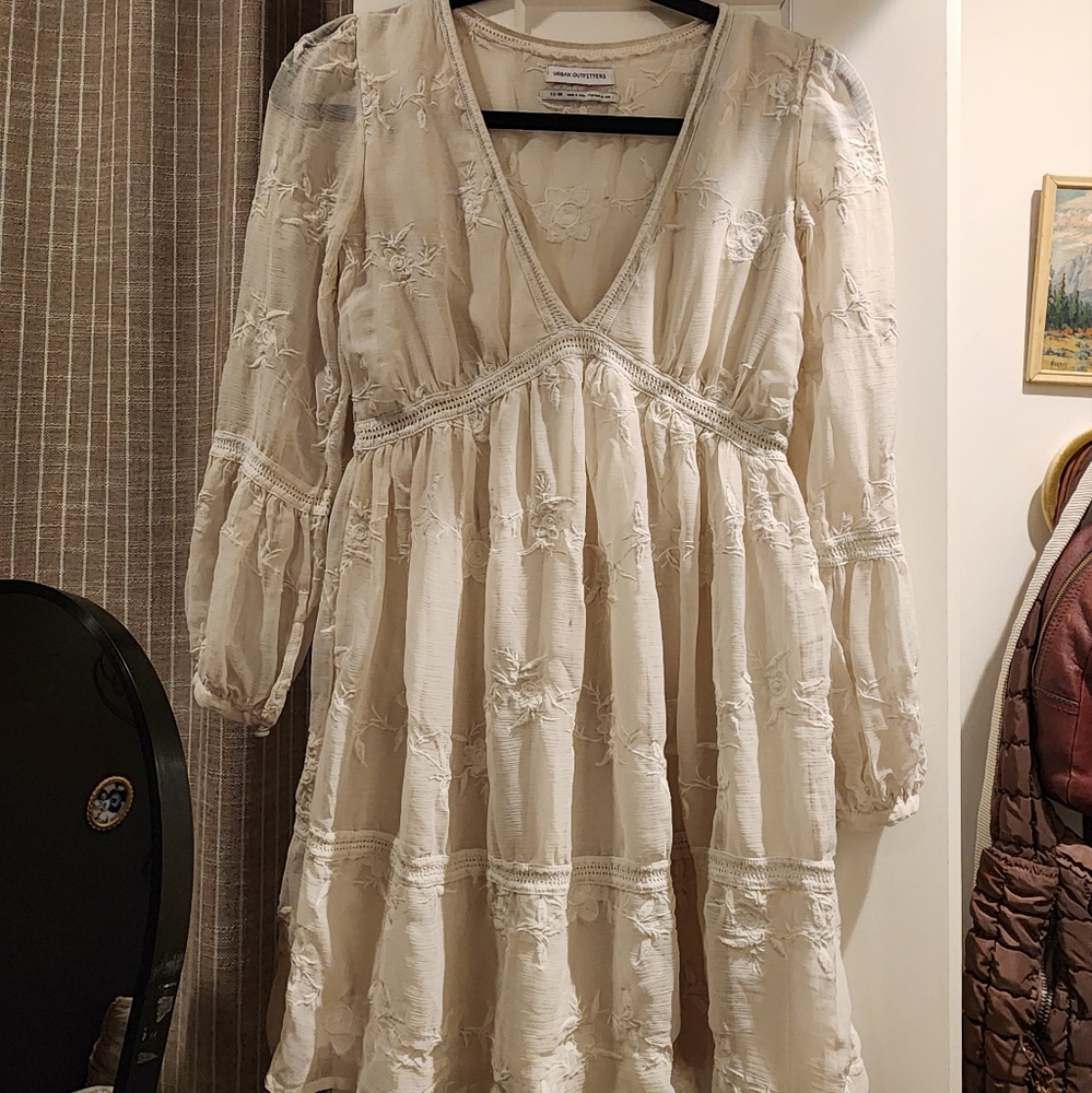 Lace V Neck Long Sleeve Dress